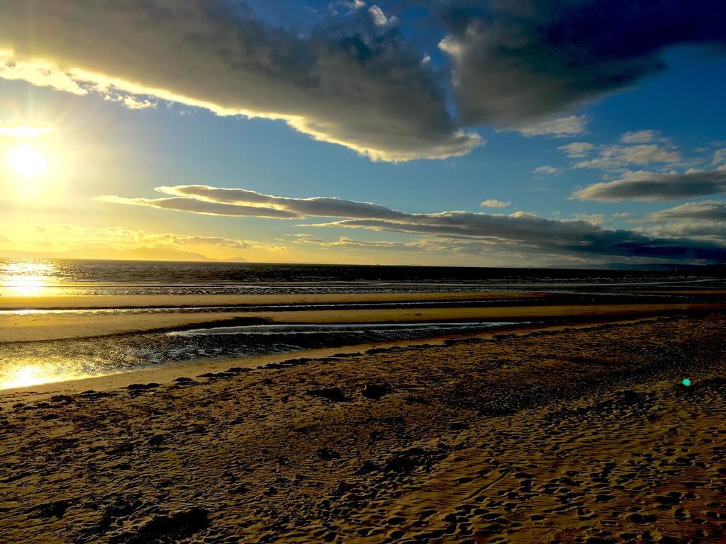 No5 Ayr Beach - Coorie Doon Stays المظهر الخارجي الصورة